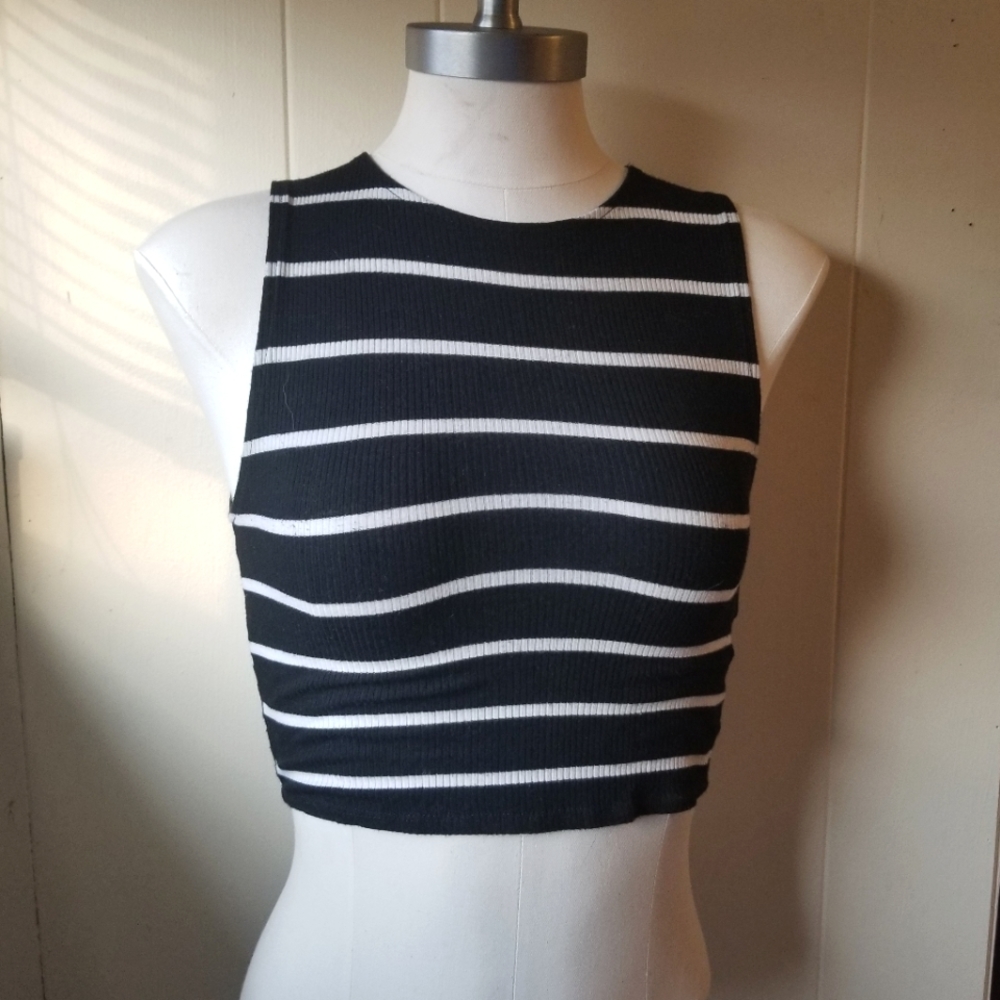 forever21 black and white striped crop top
